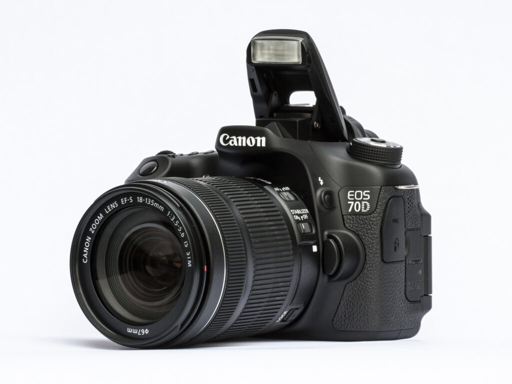 CANON 70D SN 03302100246